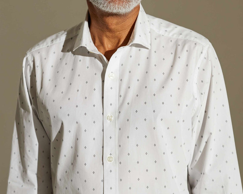 Men's White Classic Fit Printed Casual Shirt
