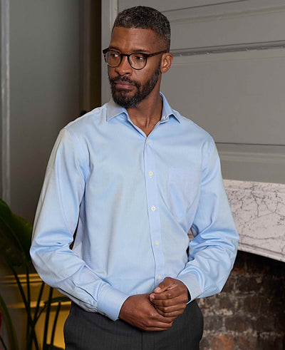 Men's Blue Textured Cotton Classic Fit Formal Shirt model image