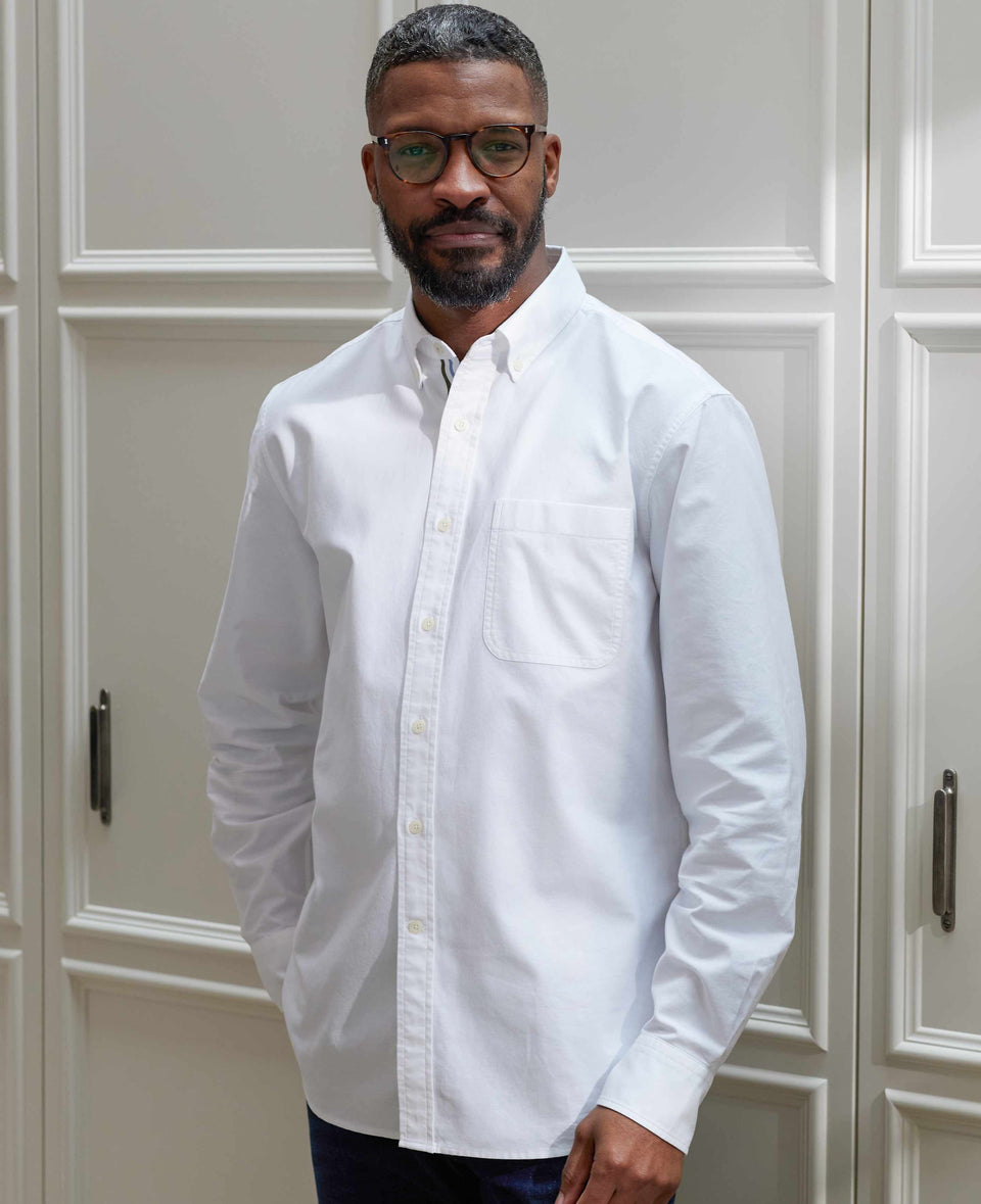 white button down oxford shirt stripe contrast detail 1458wkb model image
