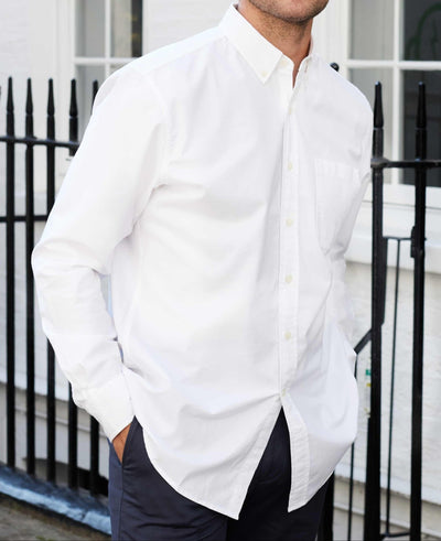 Men's White Classic Fit Oxford Casual Shirt