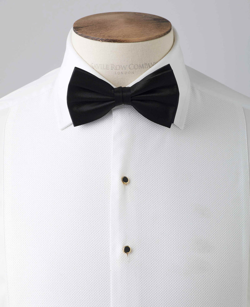 Men's Black Ready Tied Silk Bow Tie  on mannequin