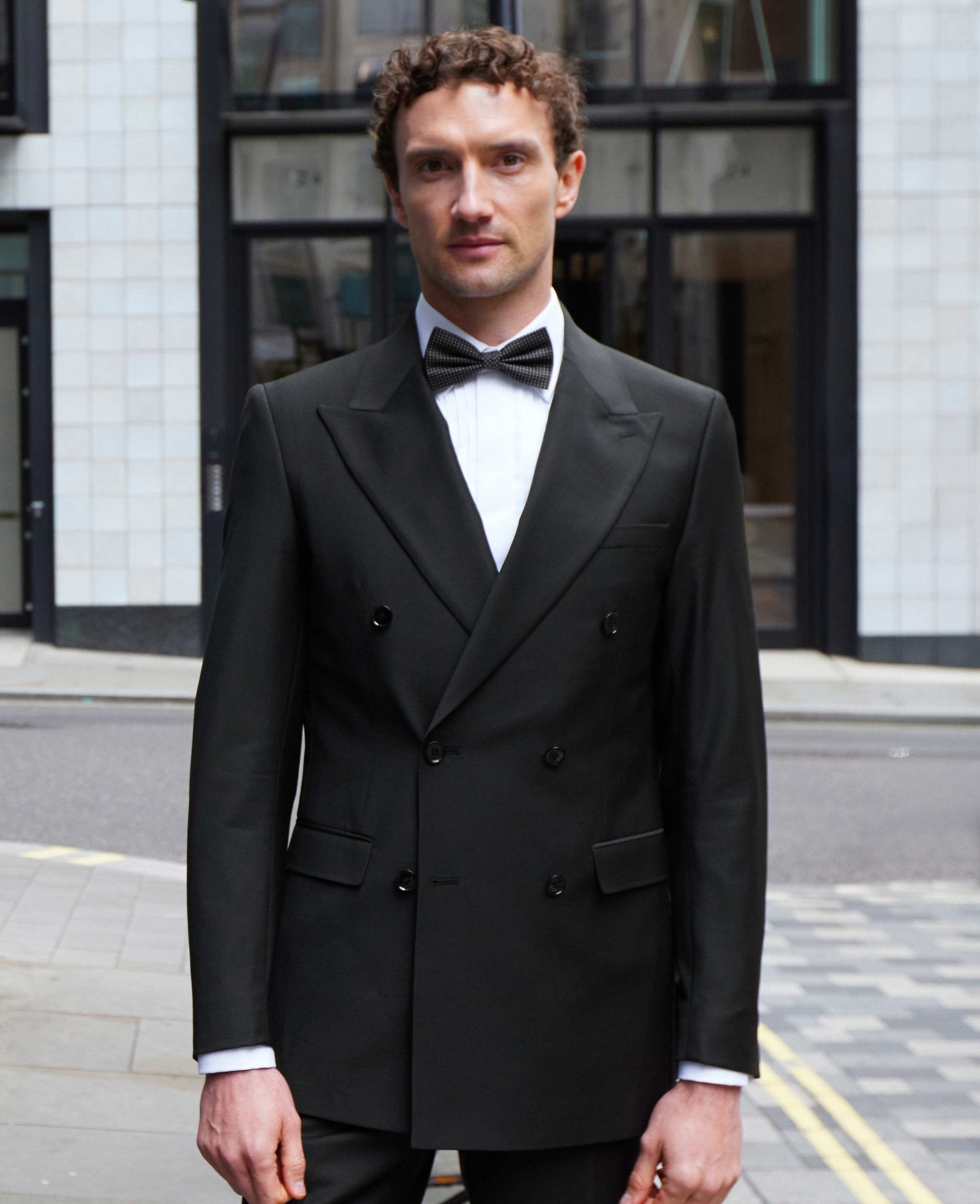 Savile RowブラックスーツAB7 Men's black suits. Tailored by the Savile Row Company