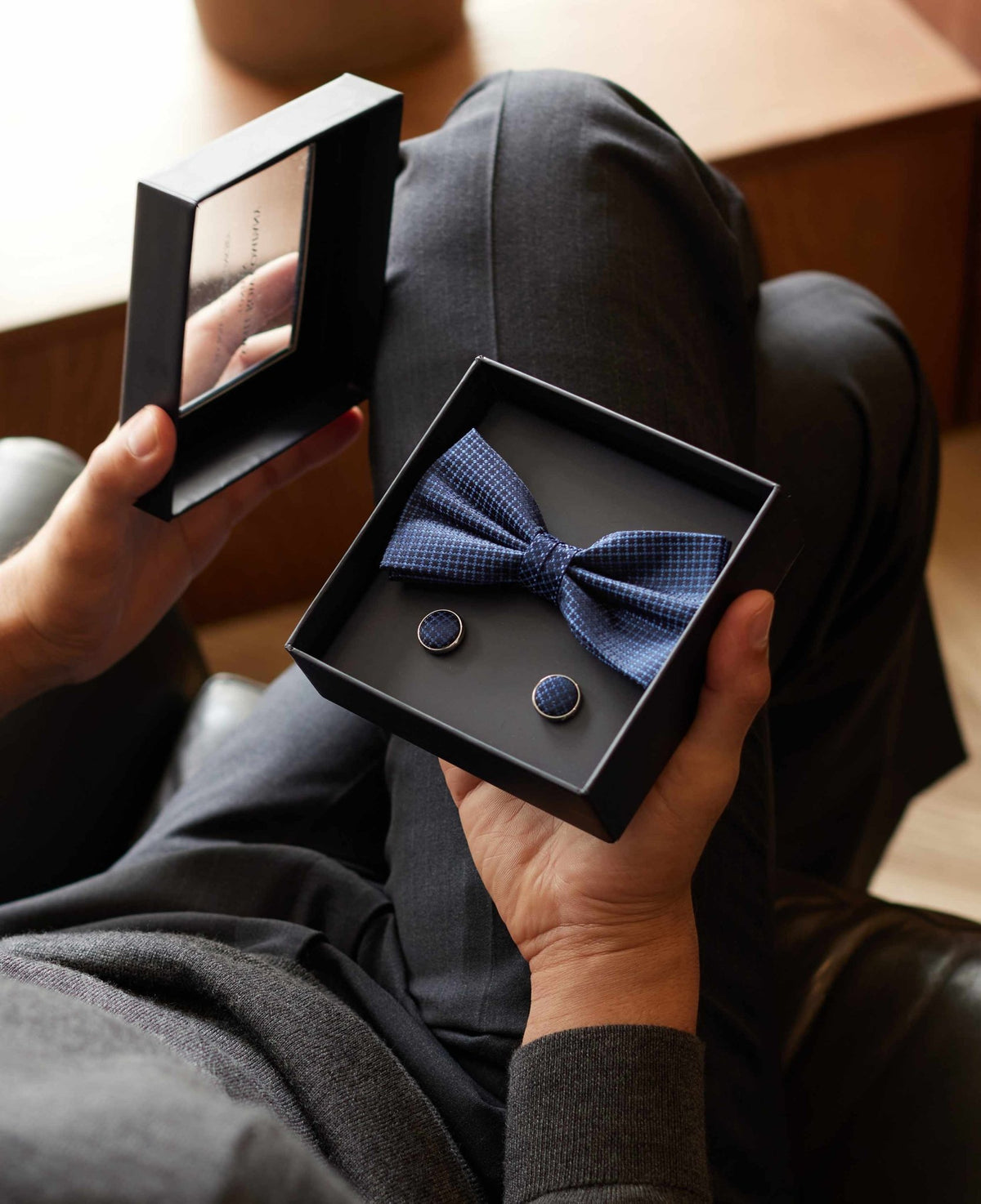 Men's Blue Silk Abstract Ready Bow Tie & Cufflink Set model shot
