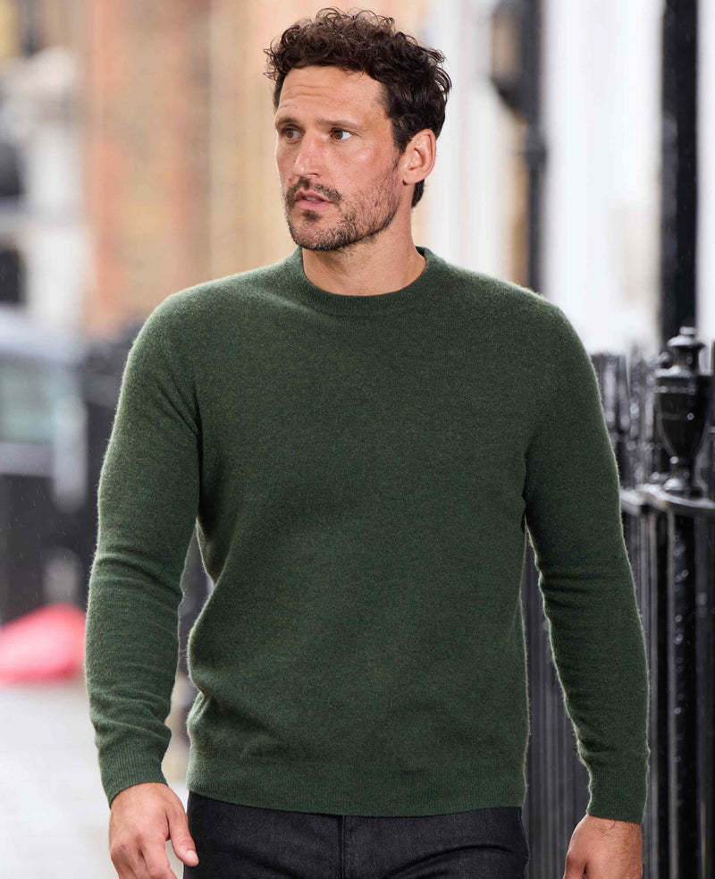 Men's Green Merino Wool Cashmere Crew Neck Jumper model shot