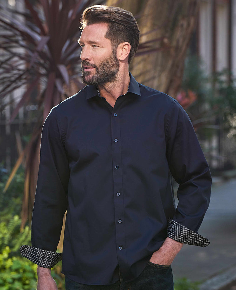 Men's Navy Cotton Twill Classic Fit Smart-Casual Shirt With Single Cuffs model image