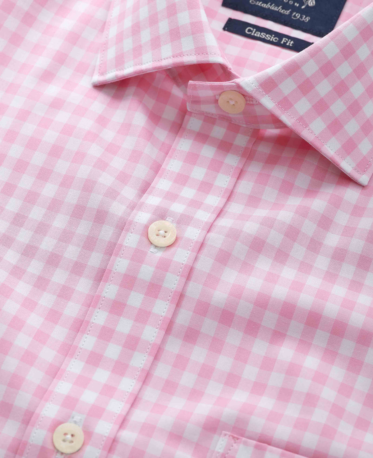 Men's Pink White Cotton Gingham Check Classic Fit Formal Shirt With Single Cuffs collar detail