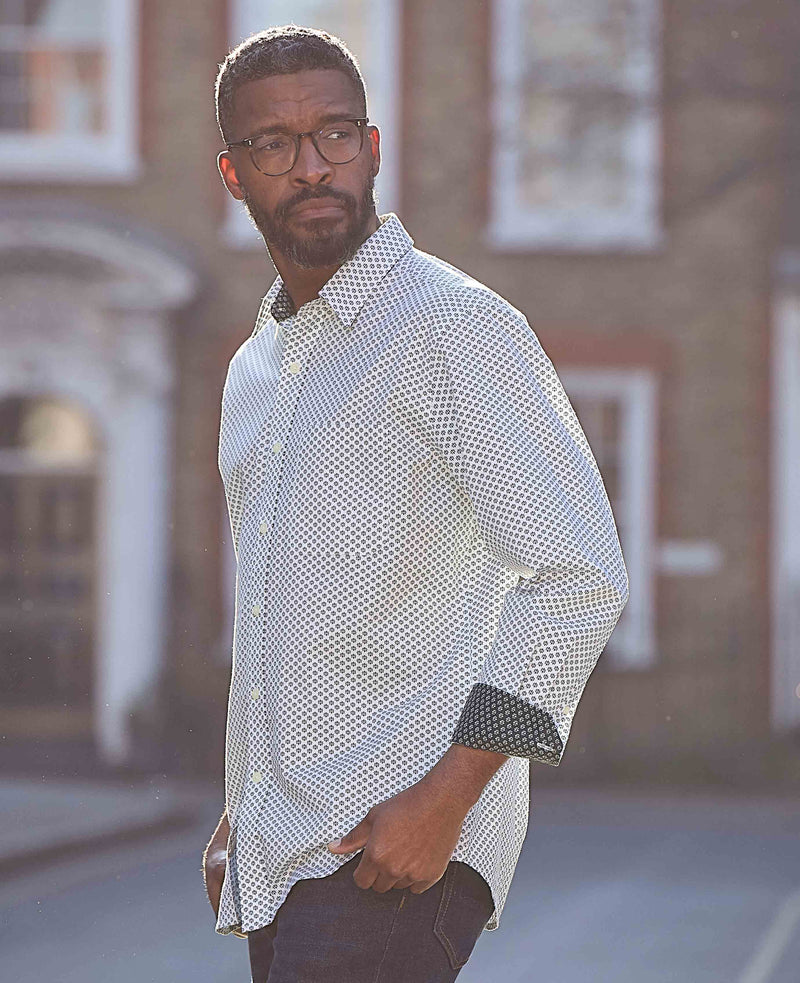 Savile row company Casual Shirts for men 6 white cotton classic fit printed casual shirt 5011whn model image 1 2168f81d 6d43 4261 b606 e340bbd61aee