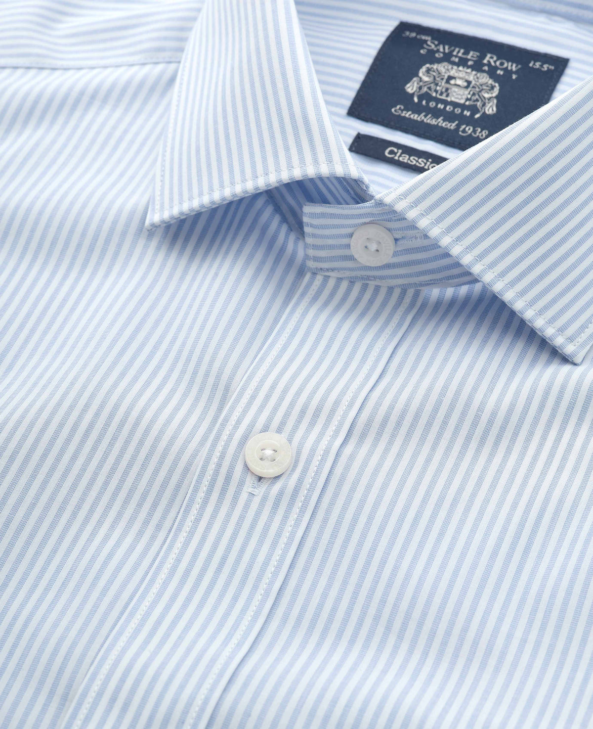 Men's White Light Blue Cotton Poplin Classic Fit Stripe Formal Shirt With Single Cuffs collar detail