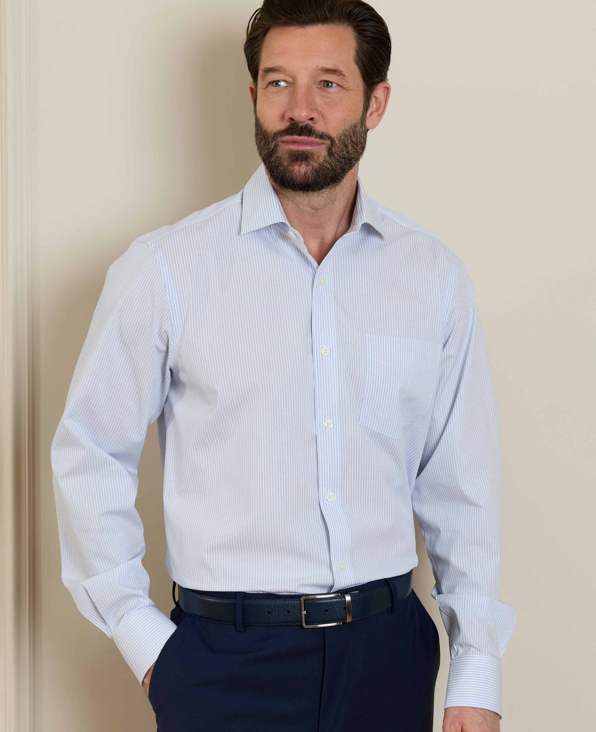 Men's White Light Blue Cotton Poplin Classic Fit Stripe Formal Shirt With Single Cuffs model shot