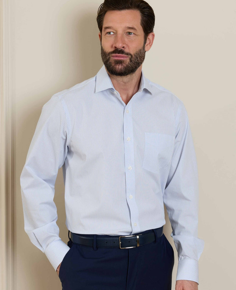 Men's White Light Blue Cotton Poplin Classic Fit Stripe Formal Shirt With Single Cuffs model shot