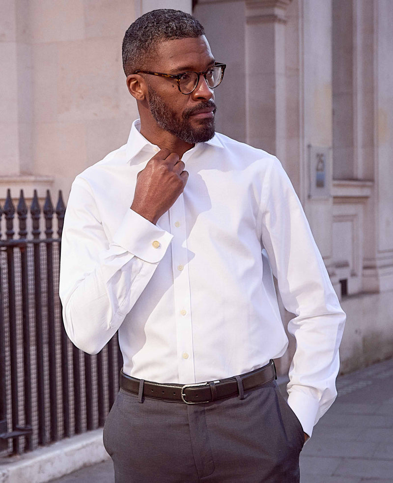 Men's White Textured Cotton Slim Fit Formal Shirt model image