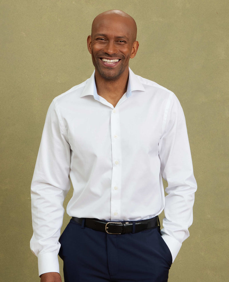 Men's White Two-Ply Cotton Slim Fit Formal Shirt With Single Cuffs model shot 3