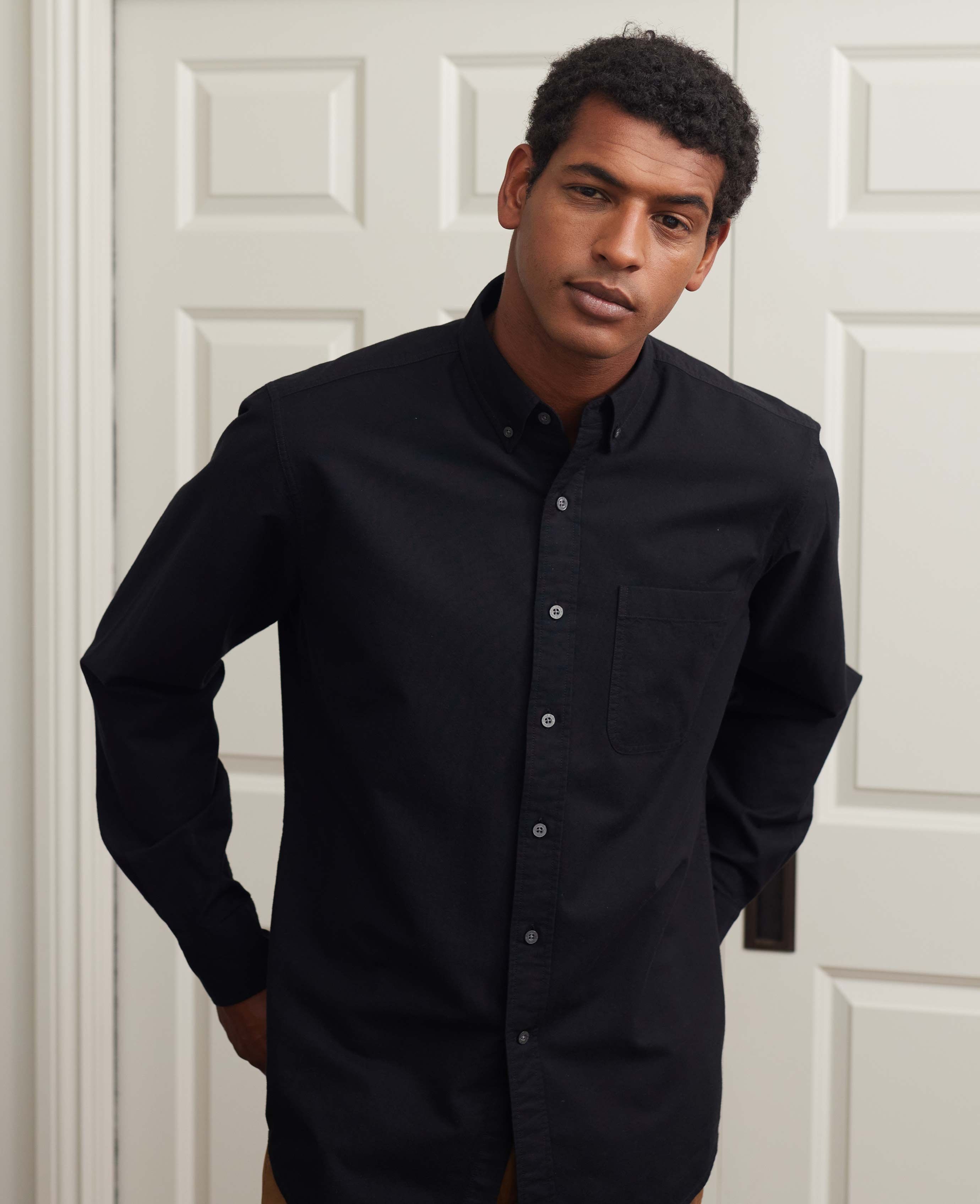 Men’s Classic Fit Oxford Shirt in Black | Savile Row Co