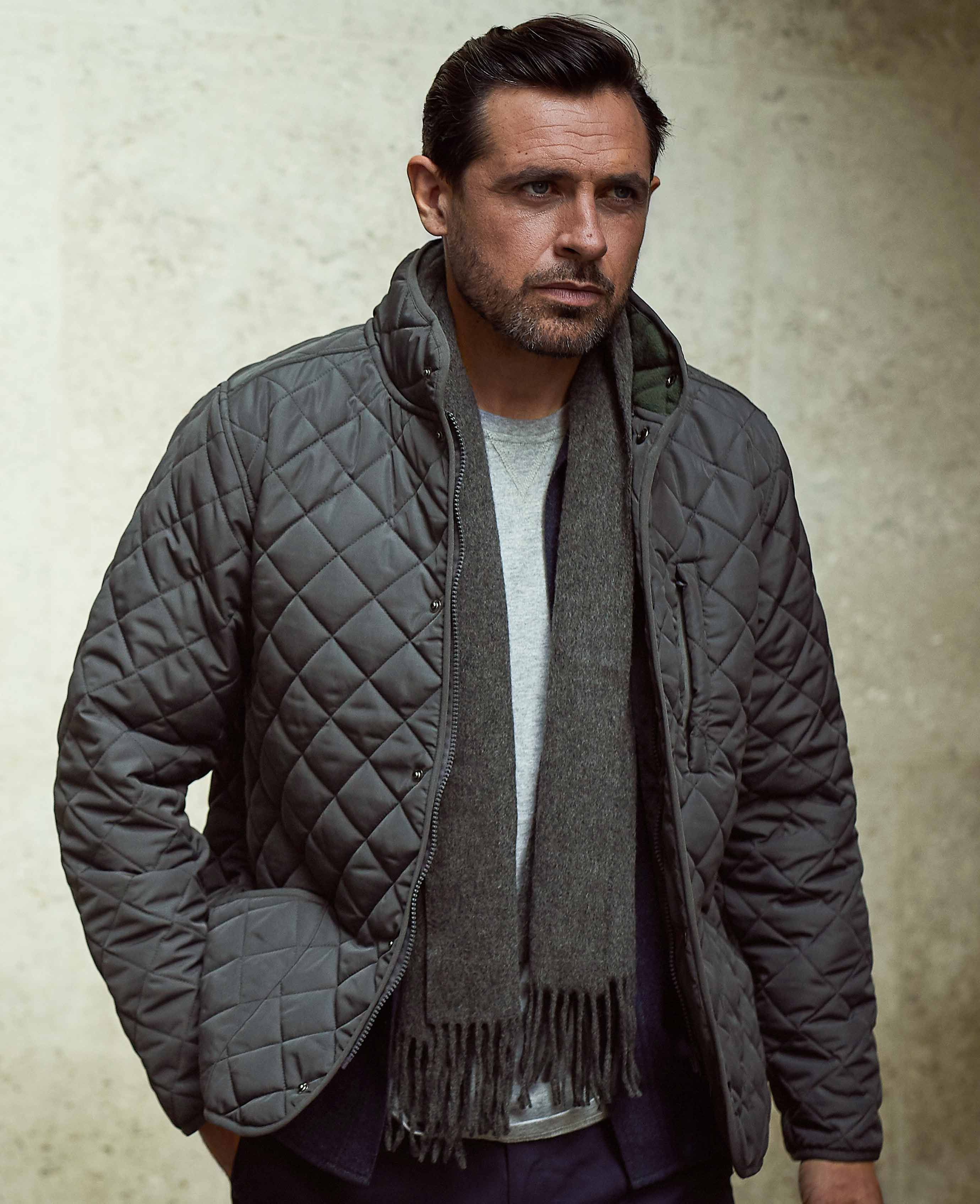 Men's Recycled Quilted Jacket in Dark Grey
