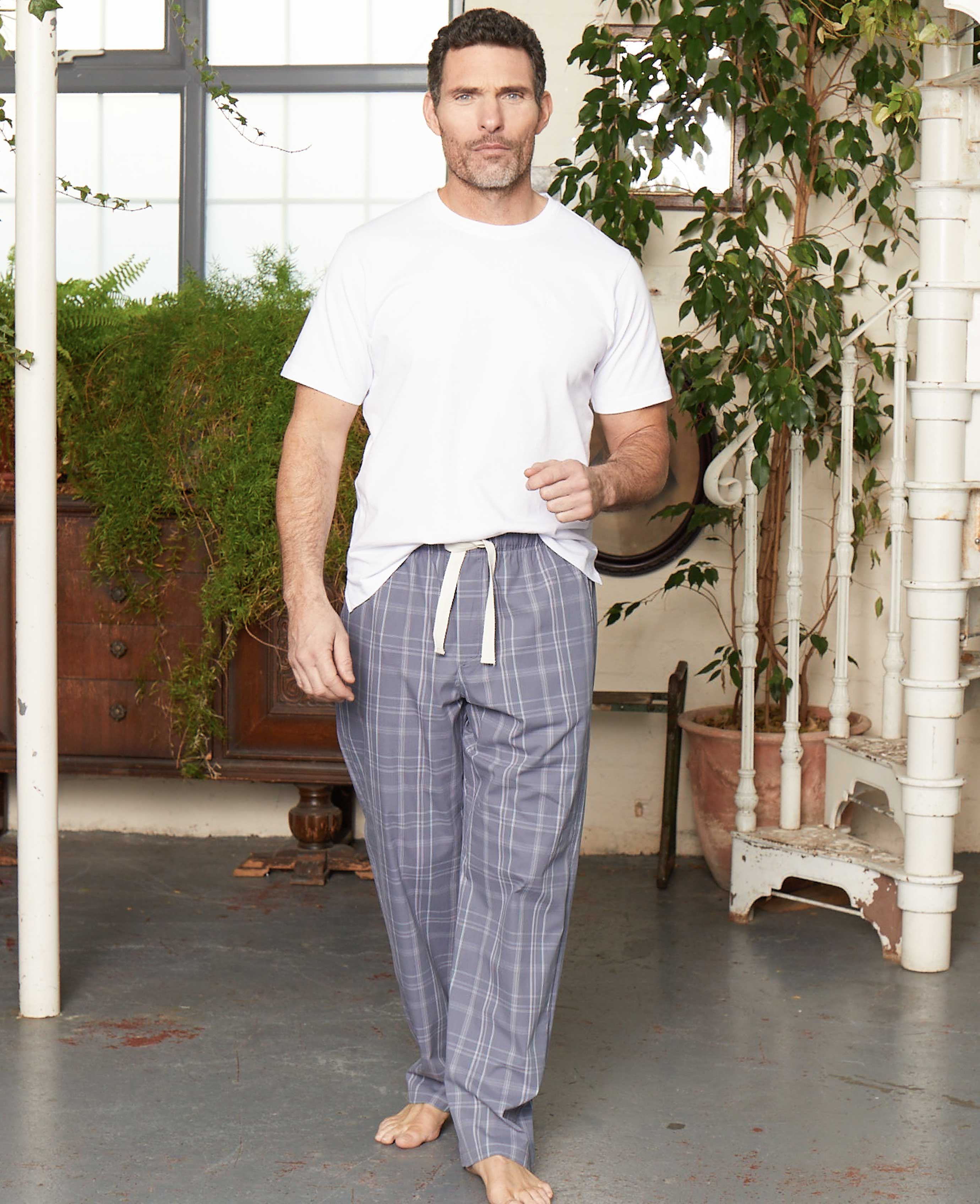 17 Best Lounge Pants for Men to Wear All Day Long - InsideHook